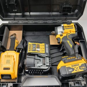 DeWALT DCF921P2LRT-QW 18V XR kompakt slagnøgle – 2 x 5,0 Ah